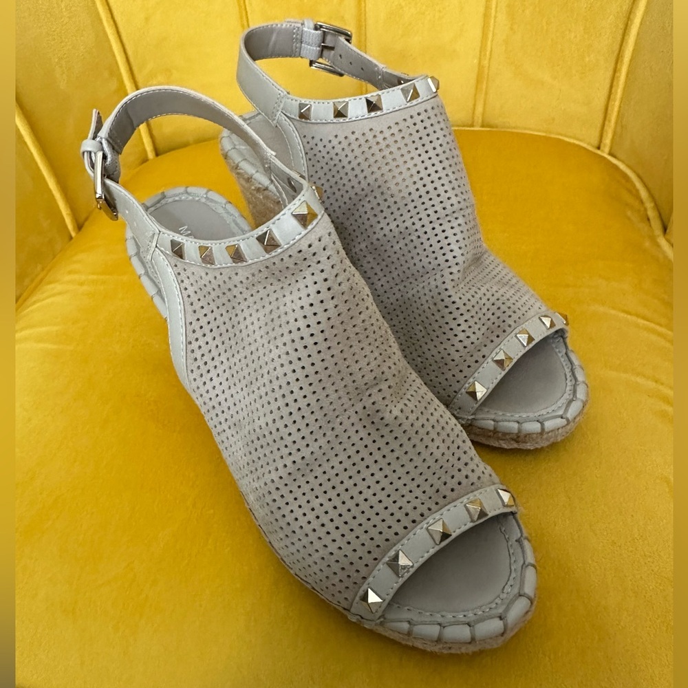 Marc Fisher Classic Senton Espandrille Wedge, tan, size 9